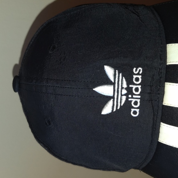 Adidas Embroidered Trefoil 3 Stripes Cap Blk White Adjustable Golf Gym Running main image 9